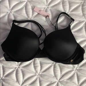 Victoria’s Secret 34B Black Bra